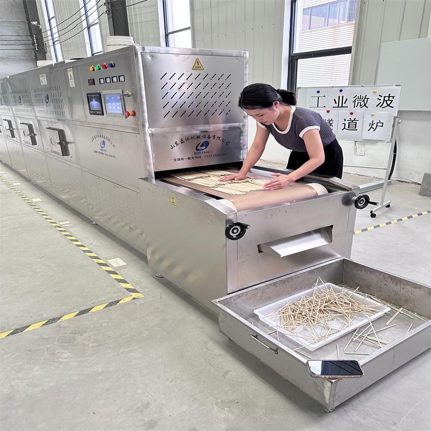 木材微波烘干設備特點闡述
