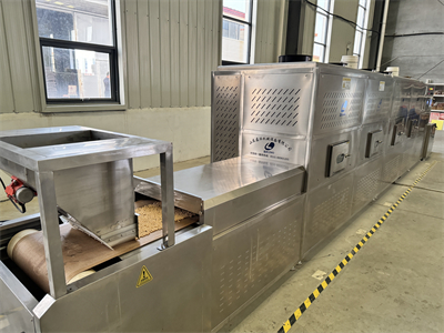 黃豆微波烘烤隧道爐受到了食品加工行業的青睞