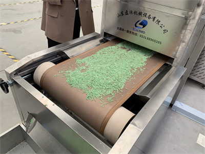 貓砂微波烘干隧道爐正逐步成為寵物用品市場上的璀璨新星