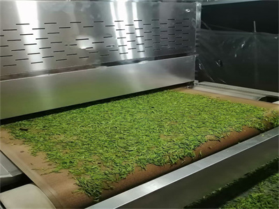 與傳統殺青方法相比，微波殺青隧道爐具有顯著的優勢