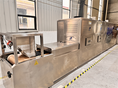 微波設(shè)備在香酥黑豆加工中究竟有哪些優(yōu)勢呢？